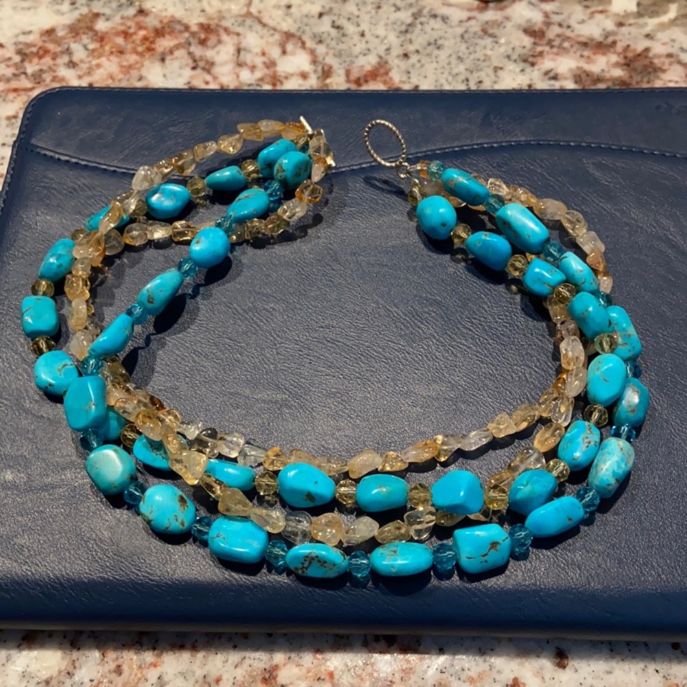 Choker necklace